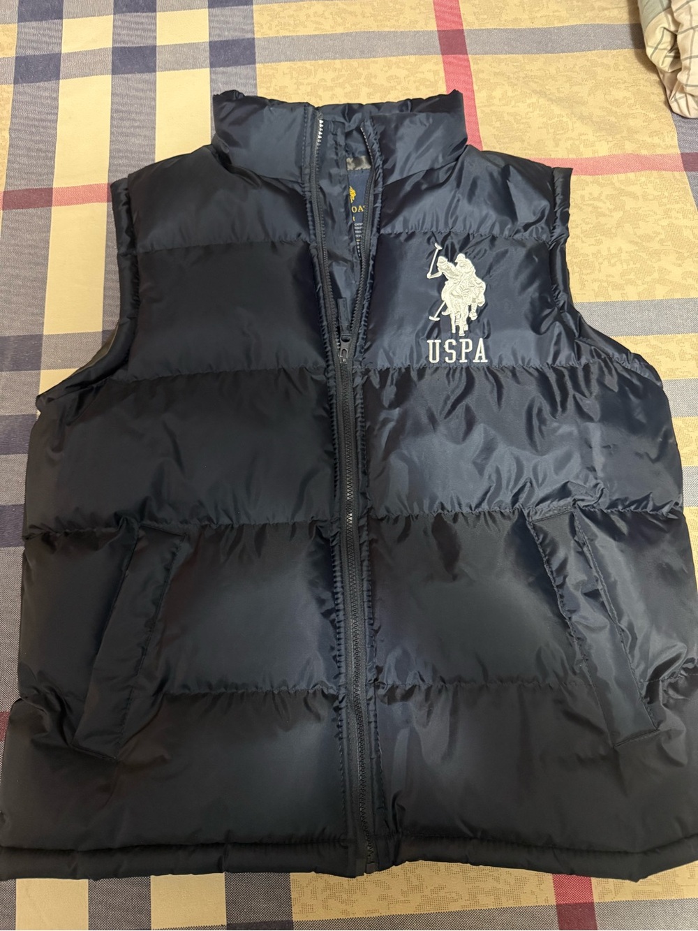 U.S. Polo Assn. Navy Quilted Puffer Vest for Men (M)